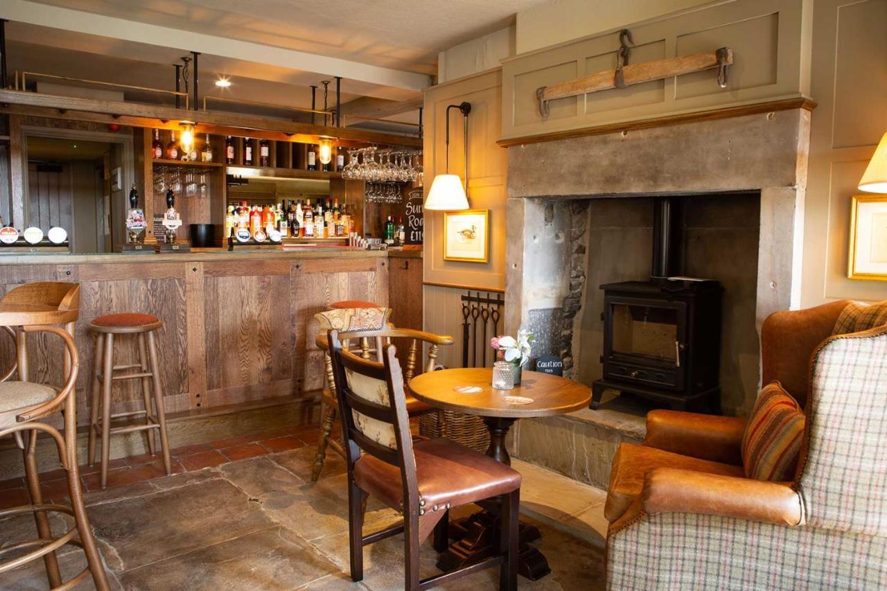 Bed and Breakfast Ye Olde Cheshire Cheese Longnor  Екстер'єр фото