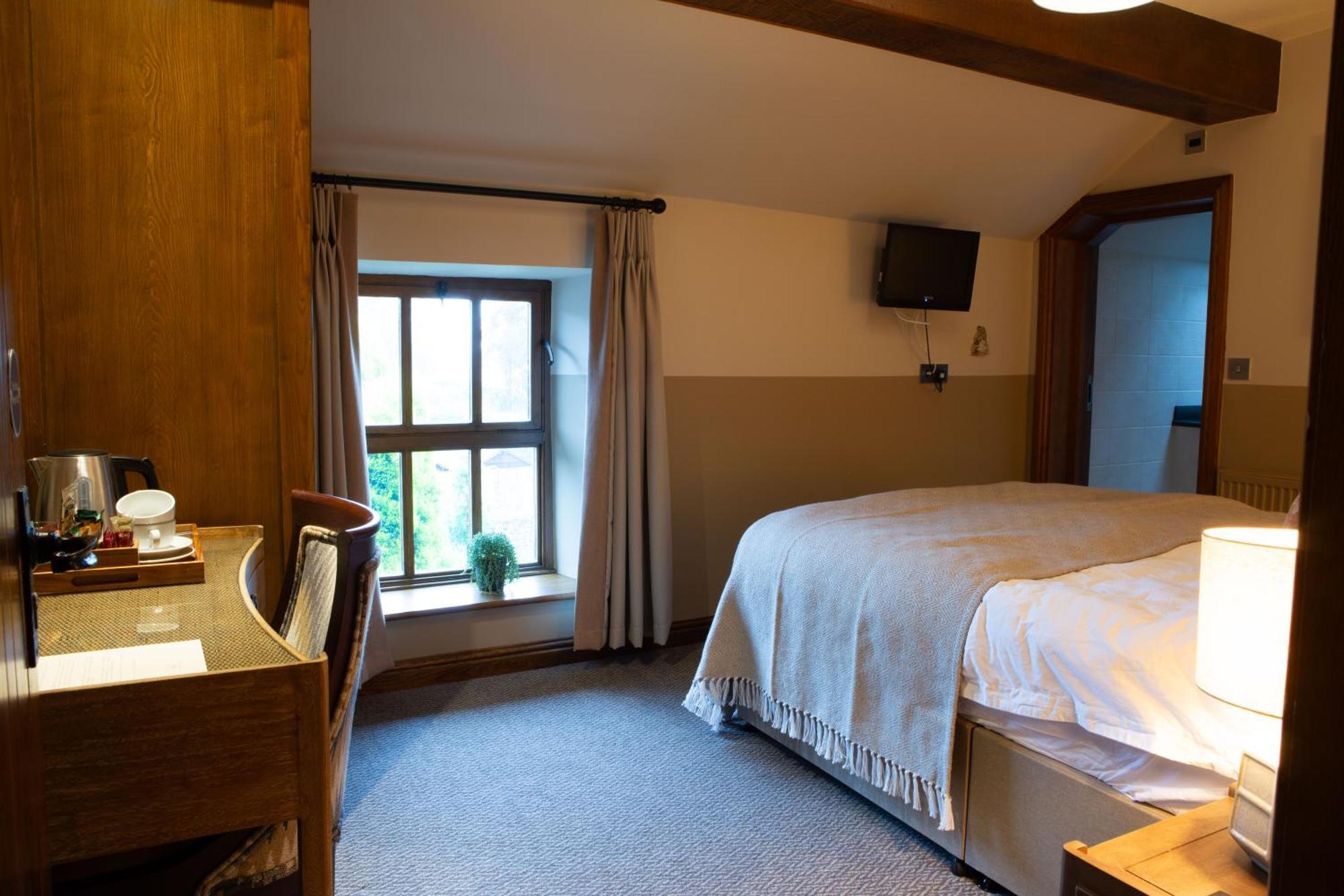 Bed and Breakfast Ye Olde Cheshire Cheese Longnor  Екстер'єр фото